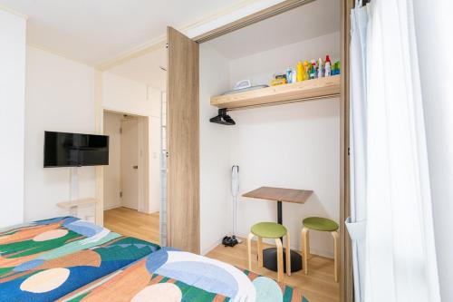 -Komatsu Building31- 10-minute walk from Nakano Station Studio apartment