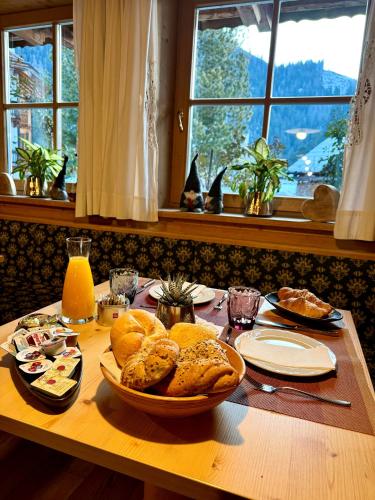 Jídlo v penzionu nebo okolí