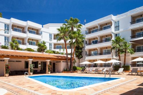 Suite Hotel SArgamassa Palace, Santa Eularia des Riu ...