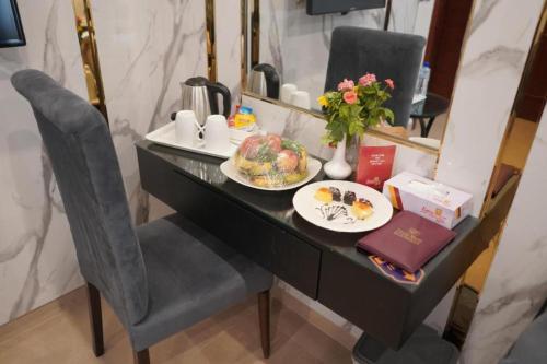 Jídlo v hotelu nebo okolí