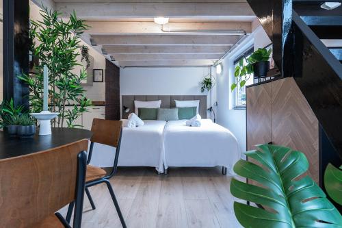 Ένα ή περισσότερα κρεβάτια σε δωμάτιο στο 4p, City center, close to University & Station