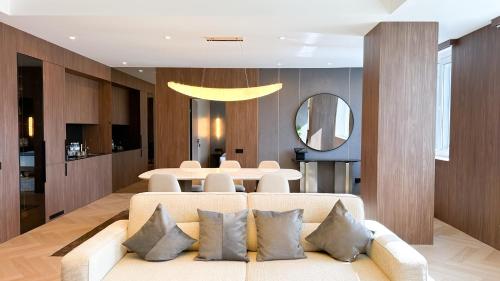 Гостиная зона в Resident Hotel Abay