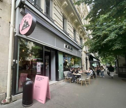 Studio Haut Haut de Gamme - Bain de lumière - Vue sur Paris