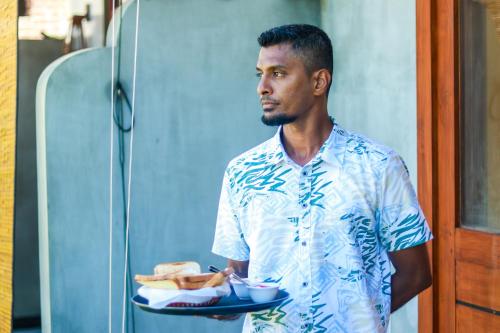 Gestir sem dvelja á Colours Beach