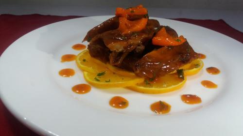 Makanan di atau berdekatan hotel
