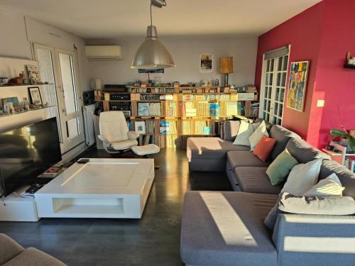 T5 Exceptional! Terrace 60 m2 by station 8 Pers