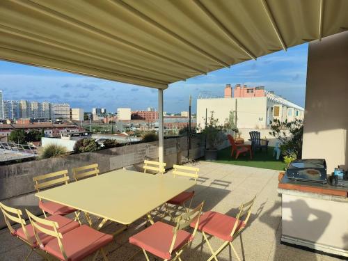 T5 Exceptional! Terrace 60 m2 by station 8 Pers