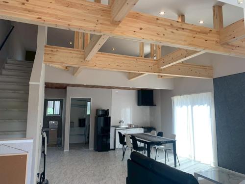 Η κουζίνα ή μικρή κουζίνα στο 1棟貸新築ロフトハウスK1 安濃津 Suzuka ise