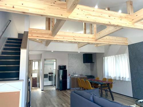 Η κουζίνα ή μικρή κουζίνα στο 1棟貸新築ロフトハウスK2 安濃津 Suzuka ise