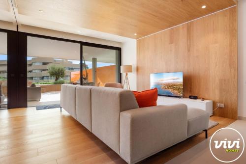 ViVi Homes - Leiro, BBQ, Private pool and terrace