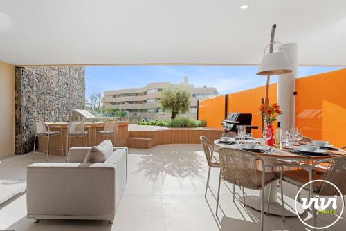 ViVi Homes - Leiro, BBQ, Private pool and terrace