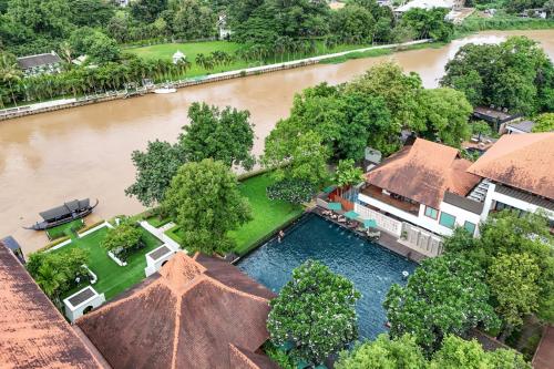 Permandangan sungai dekat dengan resort