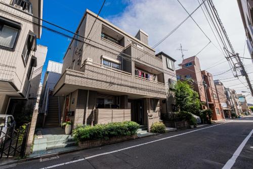 201 6-min walk from Higashi-Jūjō Station Cozy 1-Bedroom Apartment Direct Access to Akihabara & Ueno