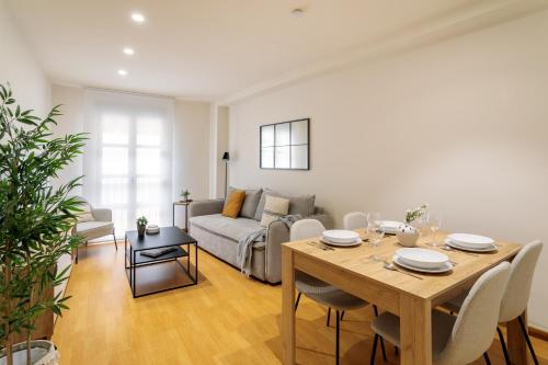 Maikran Signature Exclusive Town Hall Apartment