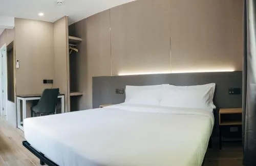 Hotel Golden Madrid photo 45