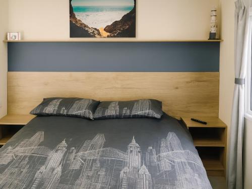 Ένα ή περισσότερα κρεβάτια σε δωμάτιο στο Reighton Sands Holiday Park - Holiday Accommodation 14875