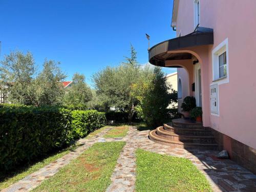 Apartman Mira