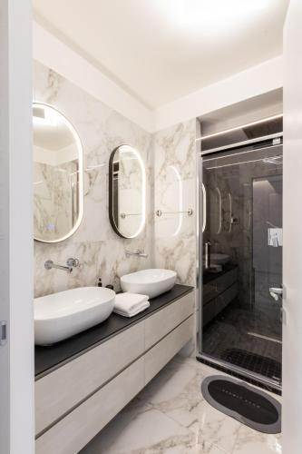 Luxury Oasis Penthouse in Florence Center