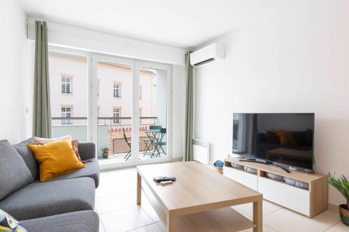 Plaza Antibes one-bedroom apartment with AC