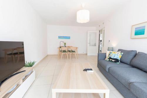 Plaza Antibes one-bedroom apartment with AC