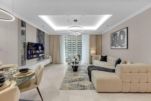 Premium Exclusive 1BR Palace Beach Emaar Harbour