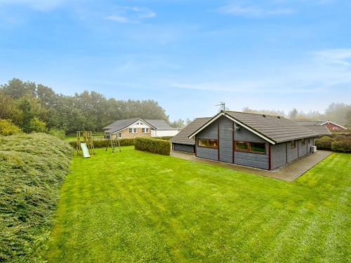 Zahrada ubytování Holiday Home Sarah by Interhome
