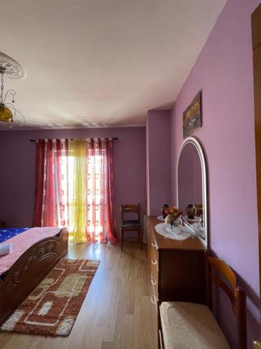 Llit o llits en una habitació de Klindi Apartaments