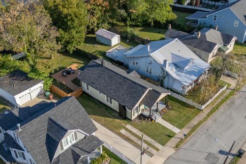 an overhead view of a bunch of houses at Hygge High Point by Rather Be Properties in High Point
