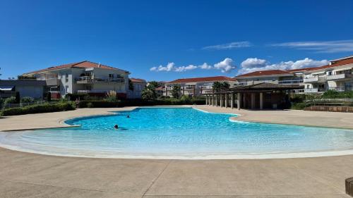 Grand studio front de mer climatisé-piscine-parking- Juan les pins