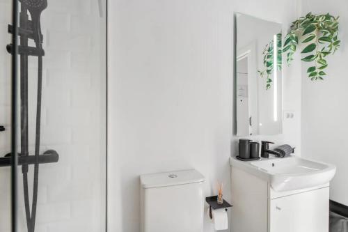 Moderno Estudio con Piscina en Arona - Ideal para Parejas