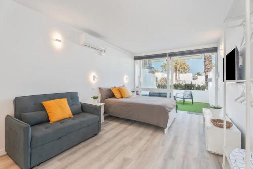 Moderno Estudio con Piscina en Arona - Ideal para Parejas