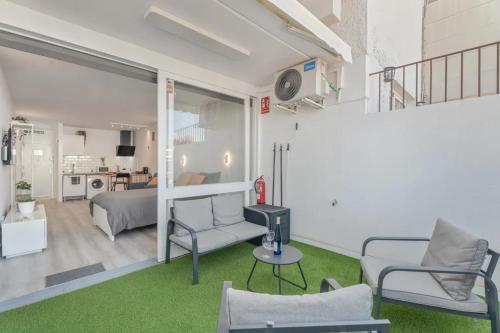 Moderno Estudio con Piscina en Arona - Ideal para Parejas