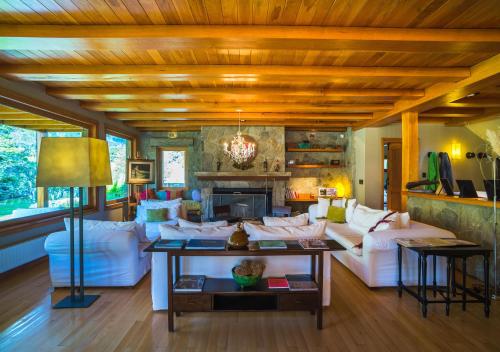 Гостиная зона в Rio Hermoso Hotel De Montaña