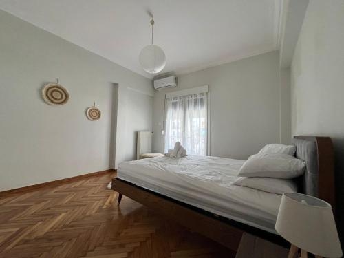 Stylish 2-Bedroom Apartment with Terrace