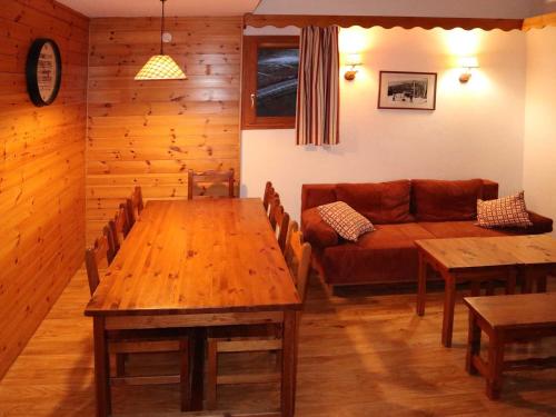 Duplex standing 2 ch + coin montagne, au pied des pistes, 9 pers, animaux admis - FR-1-322-239
