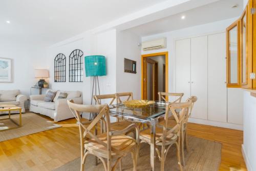 Large apartment - Triana Guadalquivir river