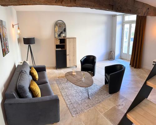 Gallery image of CHÂTEAU de CAMPANES in Lagraulet-du-Gers