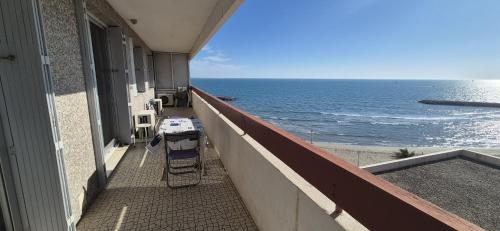 Appartement vue mer exceptionnelle plage à 1 min, parking privé, 6 pers