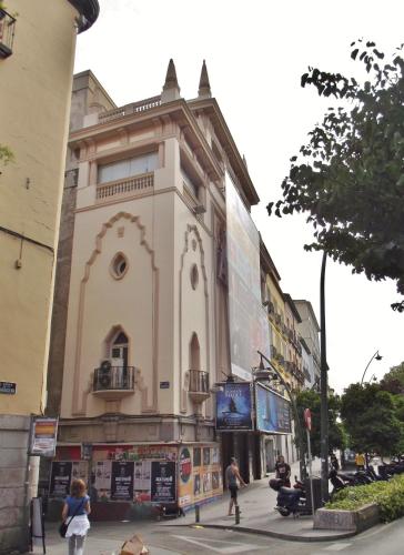 Comodo atico en Tirso de Molina Madrid