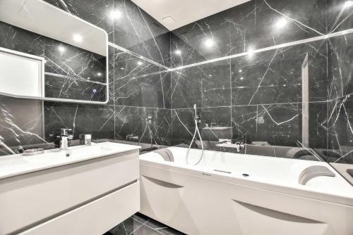 Chic studio w jacuzzi - 2P - near Palais Garnier