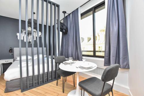Chic studio w jacuzzi - 2P - near Palais Garnier