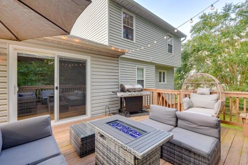 Fotografie z fotogalerie ubytování Room to Work and Relax! Laurel Home with Office, Yard v destinaci Maryland City