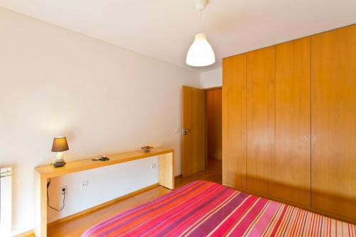 Modern and quiet T1 with private Garage