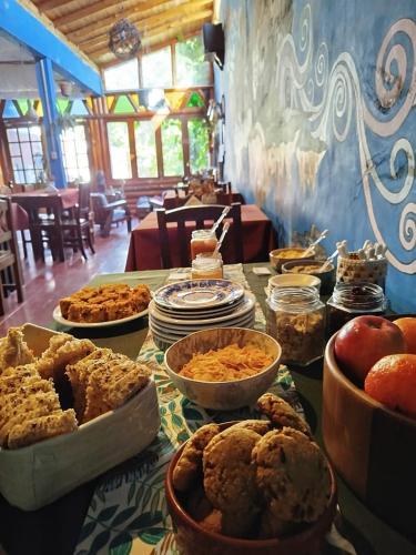 Jídlo v hostelu nebo okolí