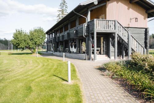 Budova, kde se prázdninový areál nachází