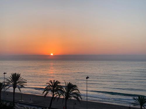 Amanecer en primera línea de playa