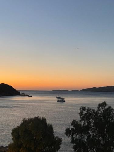 Galeriebild der Unterkunft New Aegli Resort Hotel in Poros