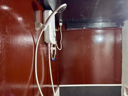 Koupelna v ubytování Cutesy Loft Studio - Budget & Commuter-Friendly Baguio Transient - Baguio City