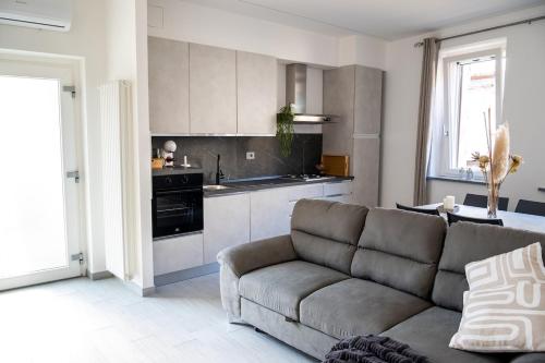 Η κουζίνα ή μικρή κουζίνα στο Luani's Apartments