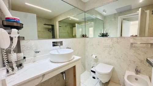 Ένα μπάνιο στο Boca Beach Residence 304